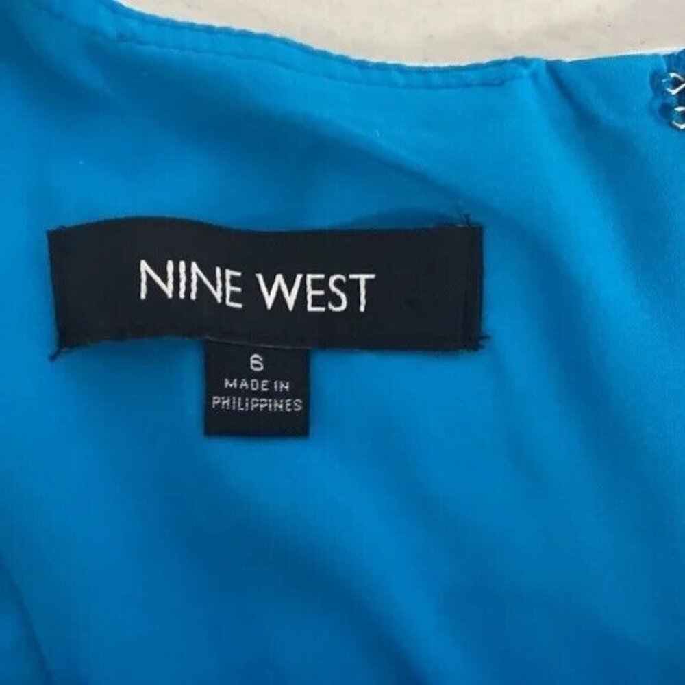 Nine West Dress Sleeveless has Pockets Blue Floral Scoop Neck Size 6 - Picture 3 of 7